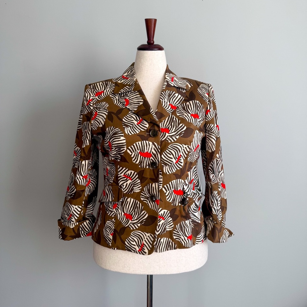 Chic Flower Print Blazer - Picture 2 of 7